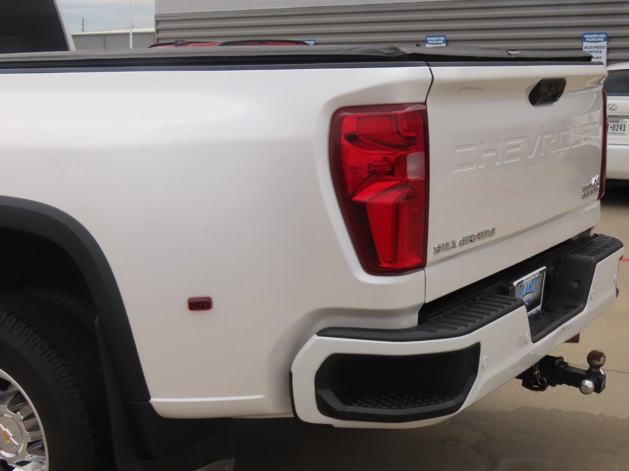 Used 2024 Chevrolet Silverado 3500 High Country w/ High Country Premium Package AWD/4WD image 15