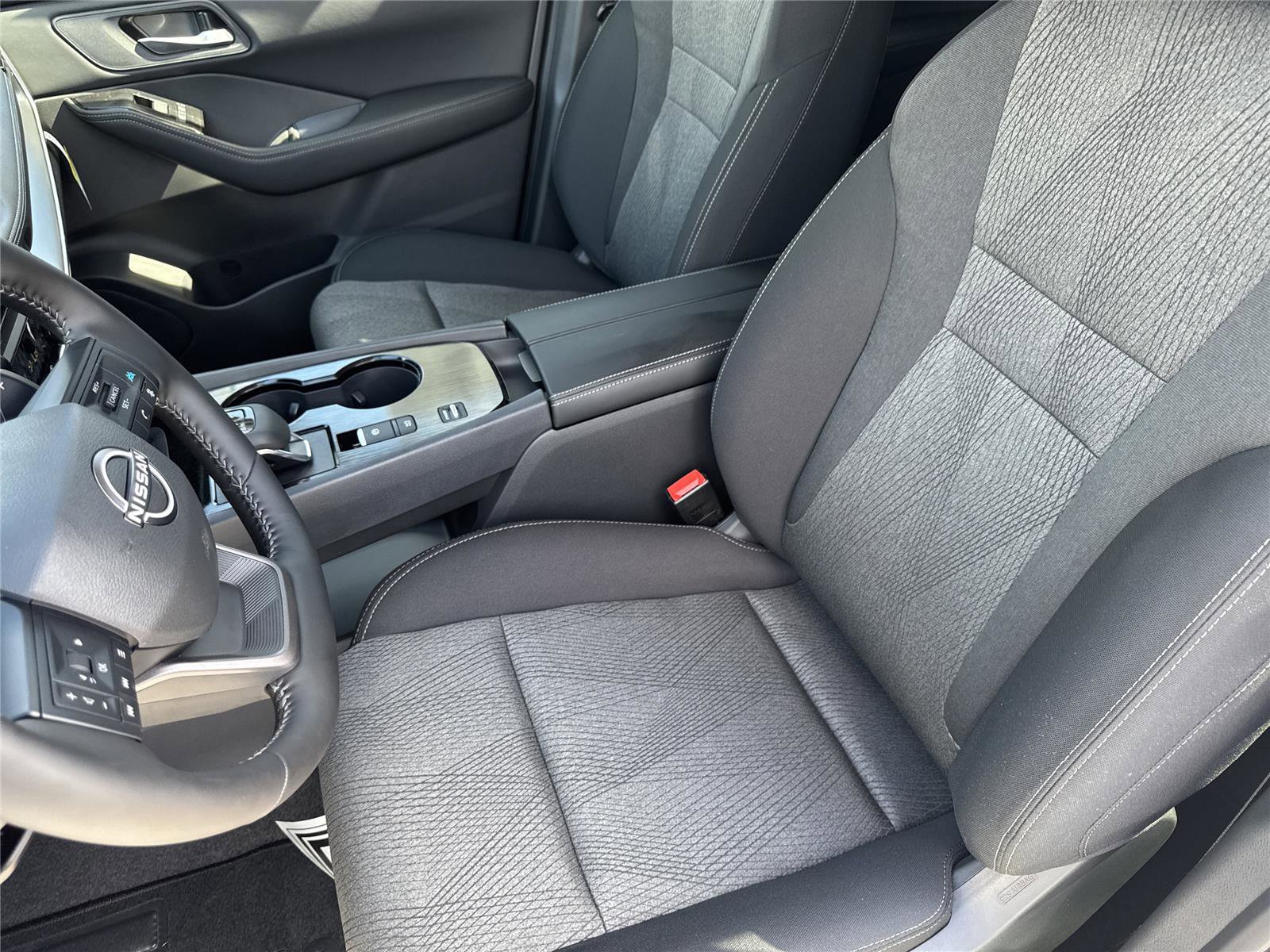 New 2026 Nissan Rogue SV FWD image 11