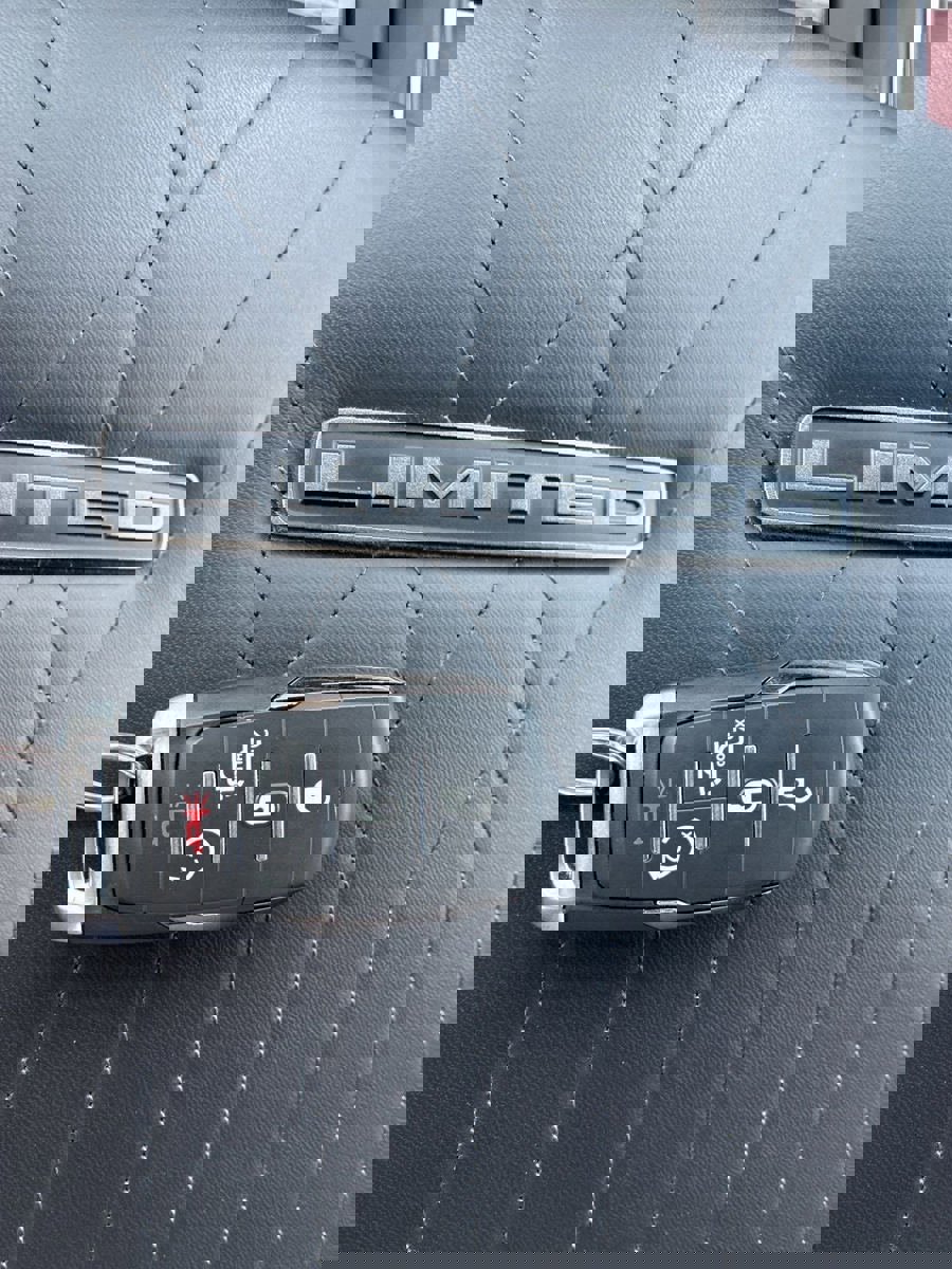 Used 2025 RAM 2500 Limited image 32