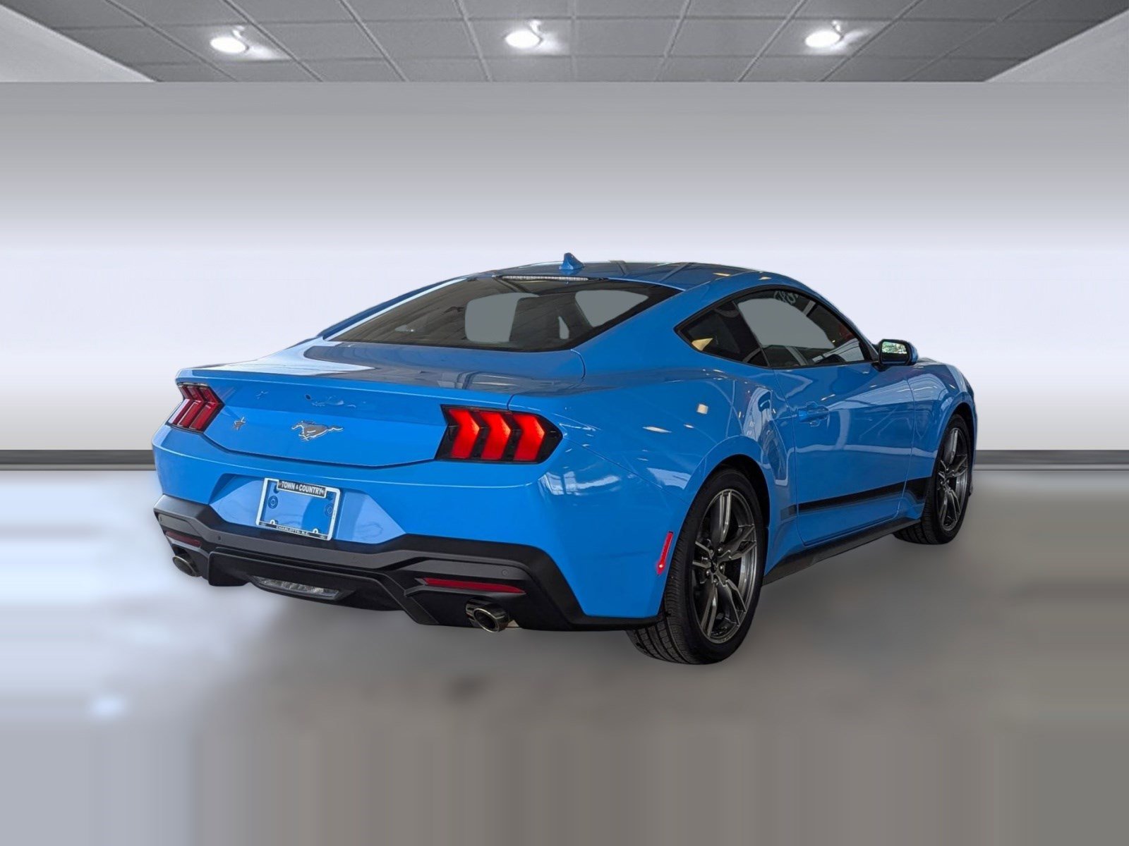 Used 2025 Ford Mustang Coupe image 9