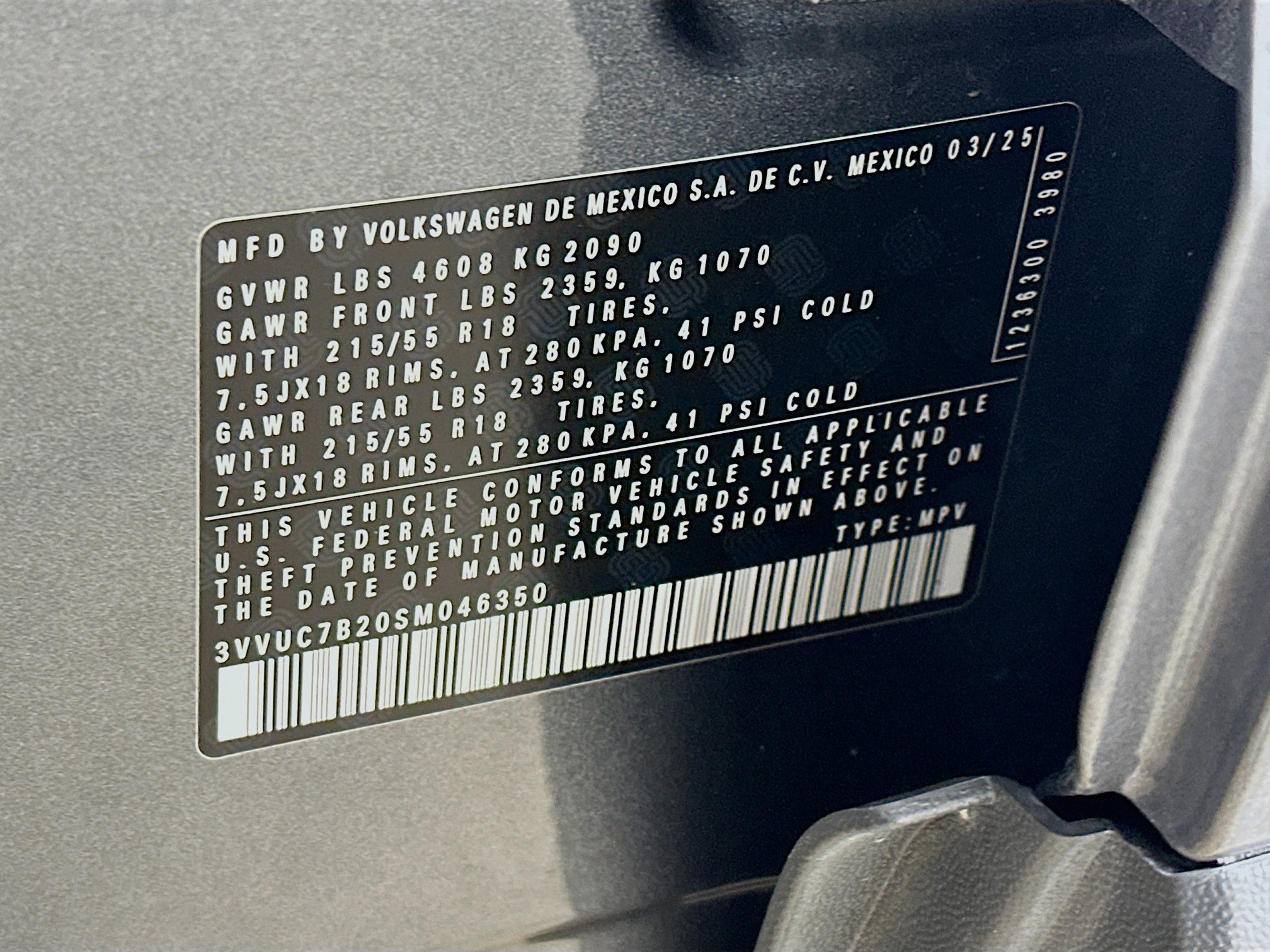 Used 2025 Volkswagen Taos SE AWD/4WD image 12
