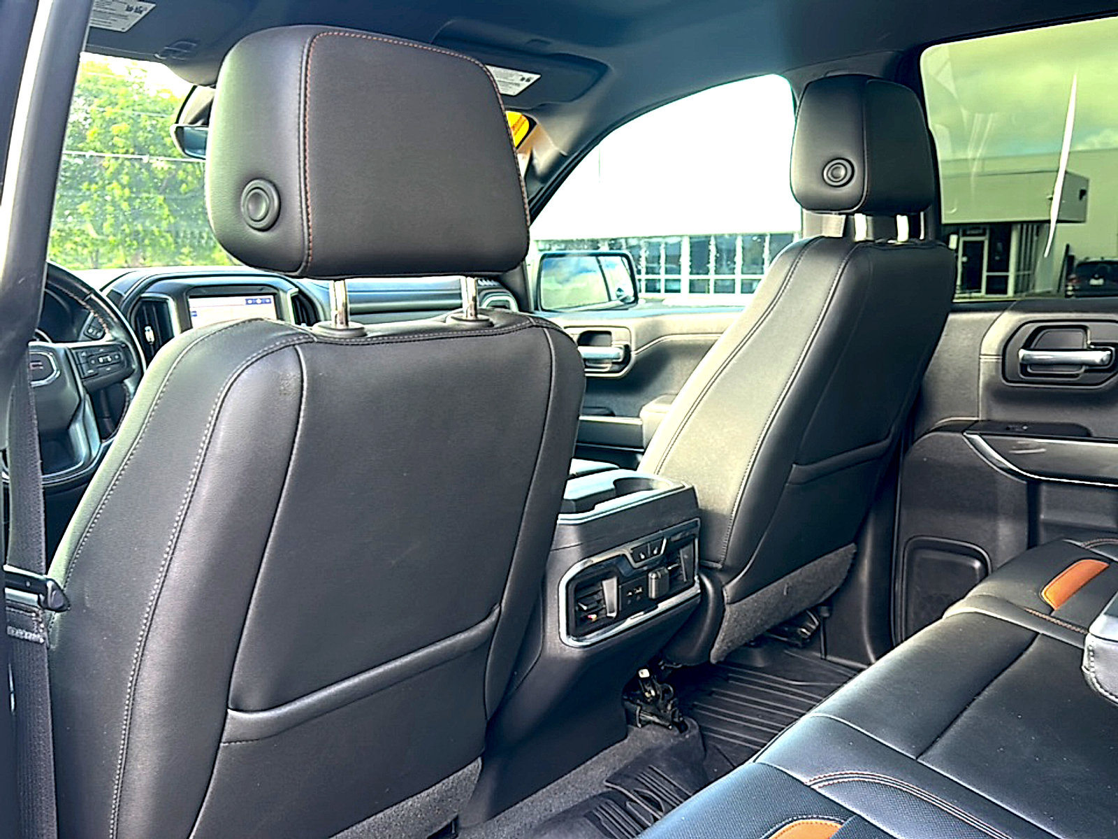 Used 2019 GMC Sierra 1500 AT4 w/ AT4 Premium Package AWD/4WD image 17