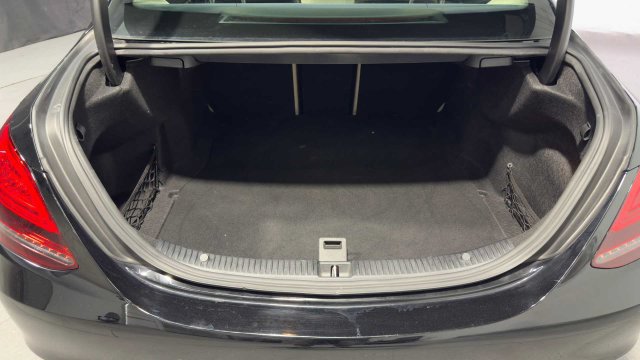 Used 2019 Mercedes-Benz C 300 Sedan image 32