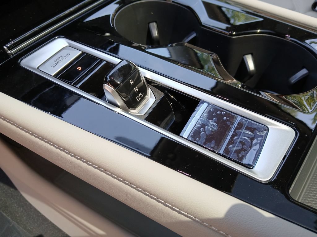 New 2026 Volkswagen Atlas SE FWD image 23