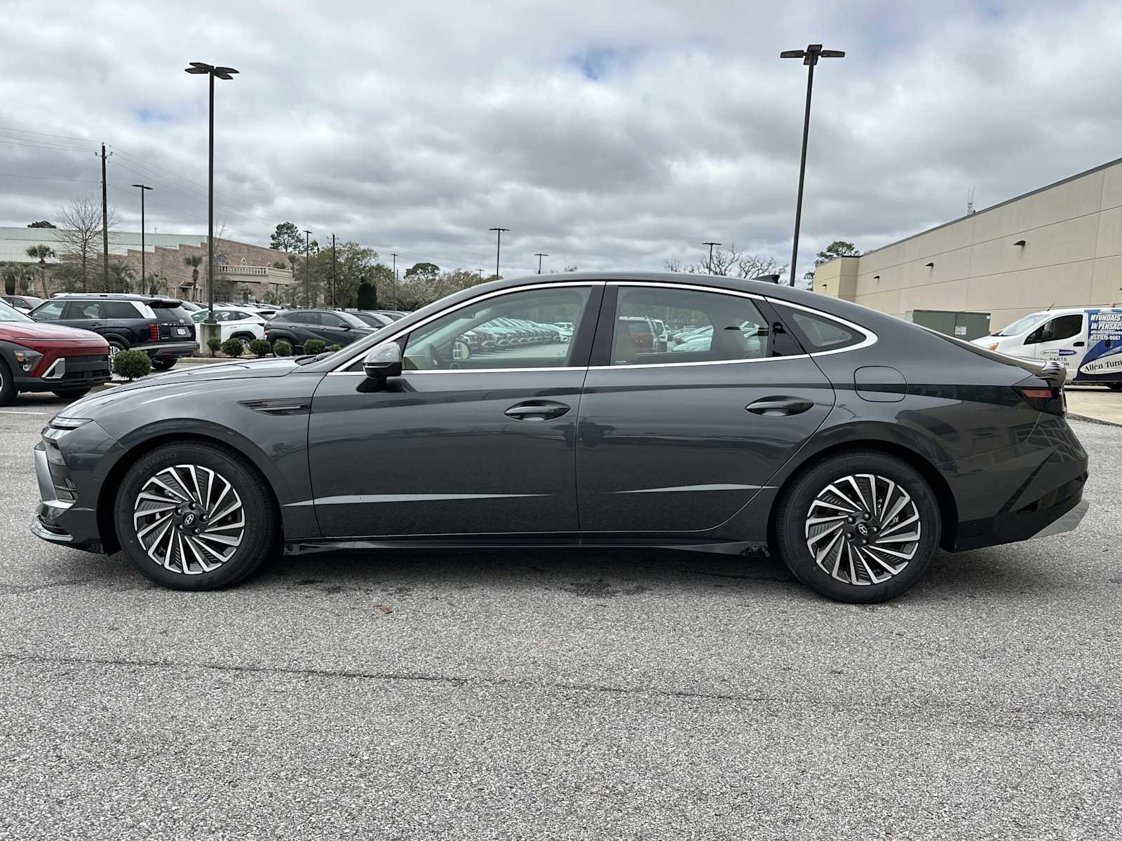 New 2026 Hyundai Sonata Limited image 4