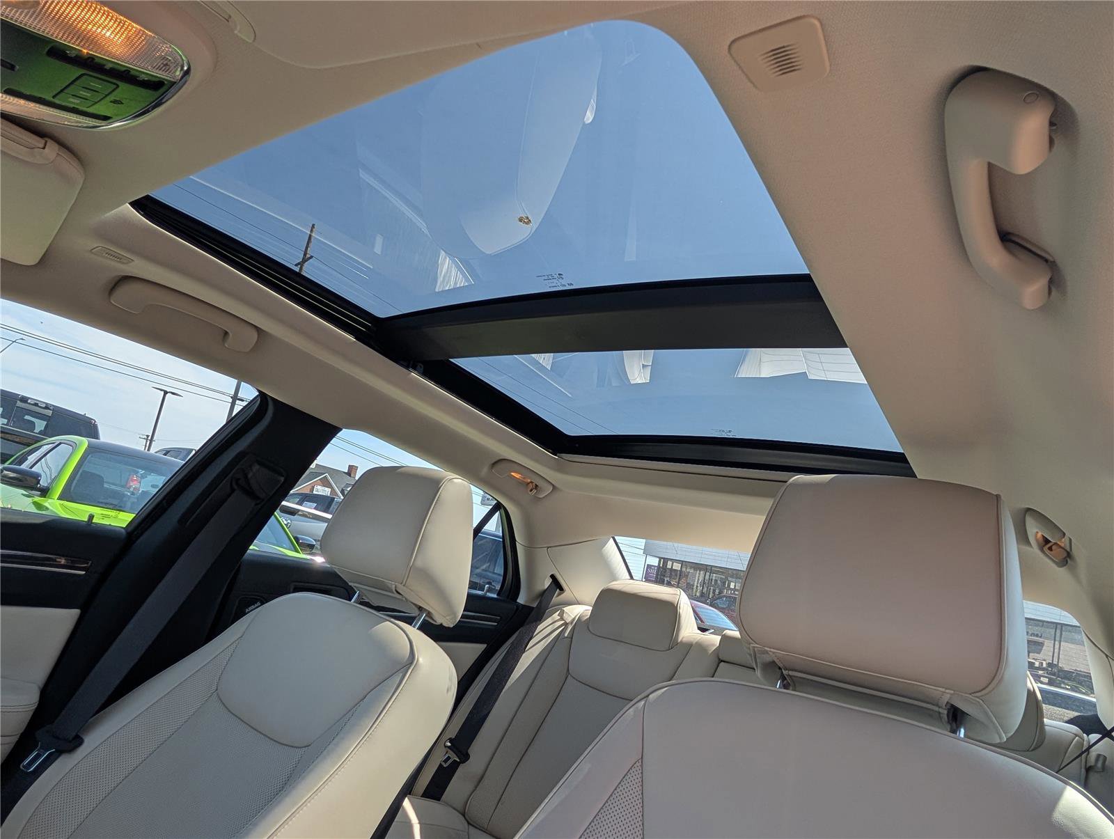 Used 2023 Chrysler 300 Touring L w/ Popular Equipment Group image 18