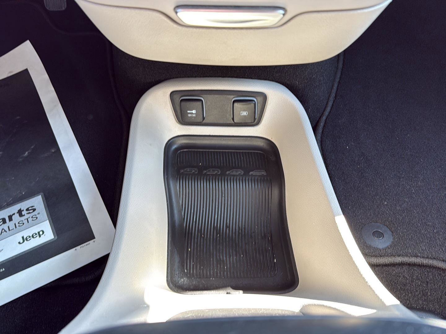 Used 2018 Chrysler Pacifica Touring Plus FWD image 25