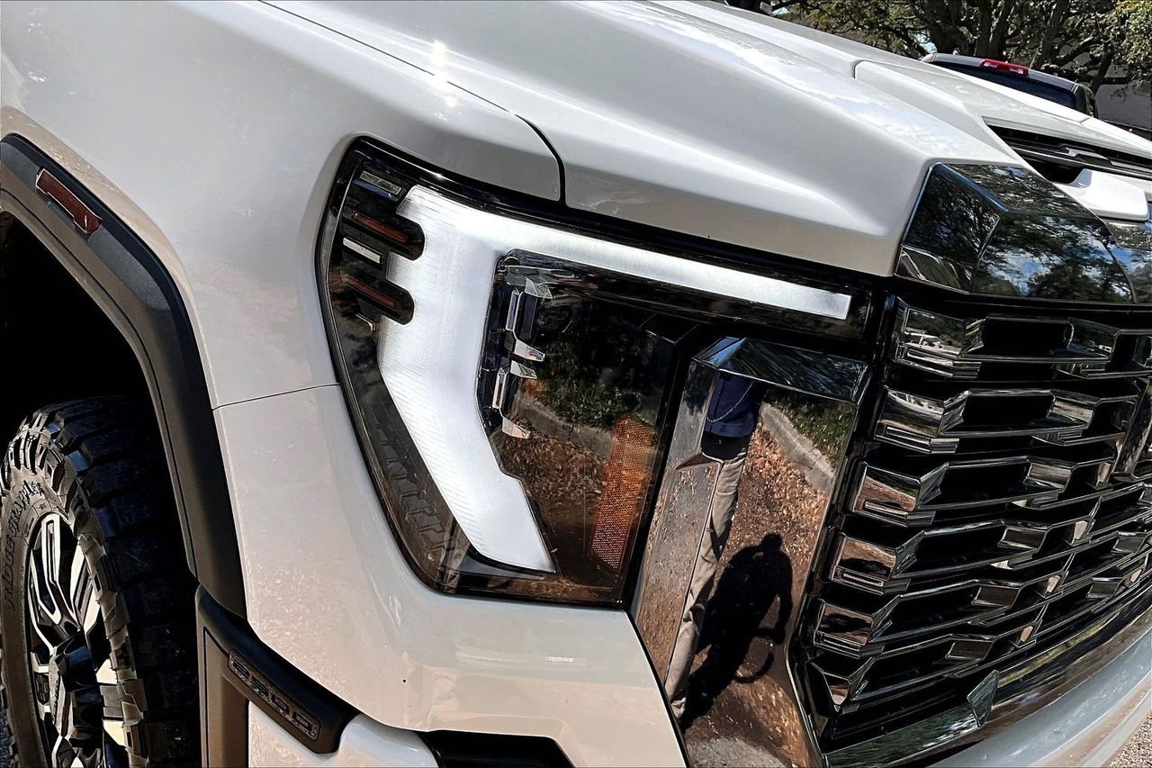 Used 2024 GMC Sierra 2500 Denali Ultimate image 29