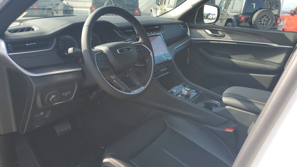 New 2025 Jeep Grand Cherokee Limited image 20