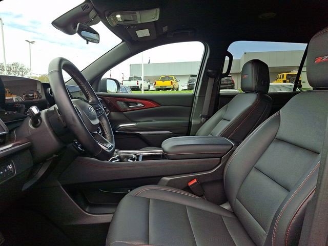Certified 2025 Chevrolet Traverse Z71 w/ Driver Confidence Package AWD/4WD image 14