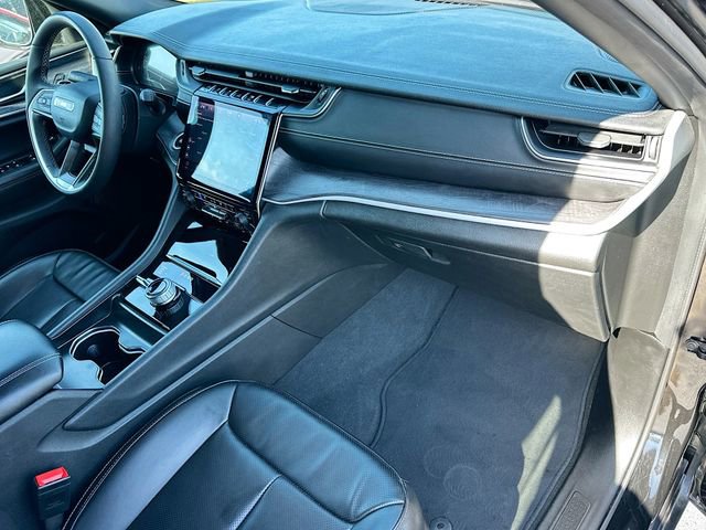 Used 2024 Jeep Grand Cherokee L Limited w/ Luxury Tech Group II image 31