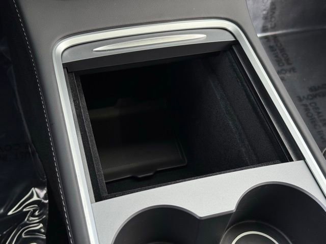 Used 2025 Tesla Model Y Long Range AWD/4WD image 14