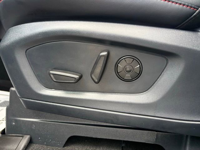 Used 2025 Ford Explorer ST image 28