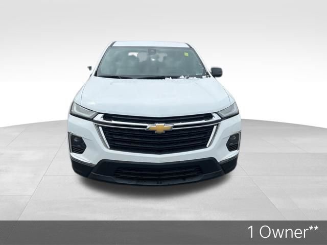 Used 2023 Chevrolet Traverse LS image 2