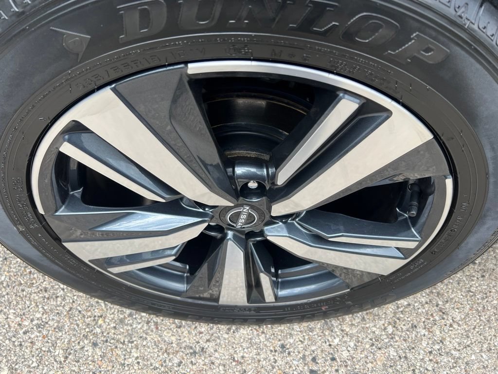 Certified 2023 Nissan Rogue SL AWD/4WD image 43