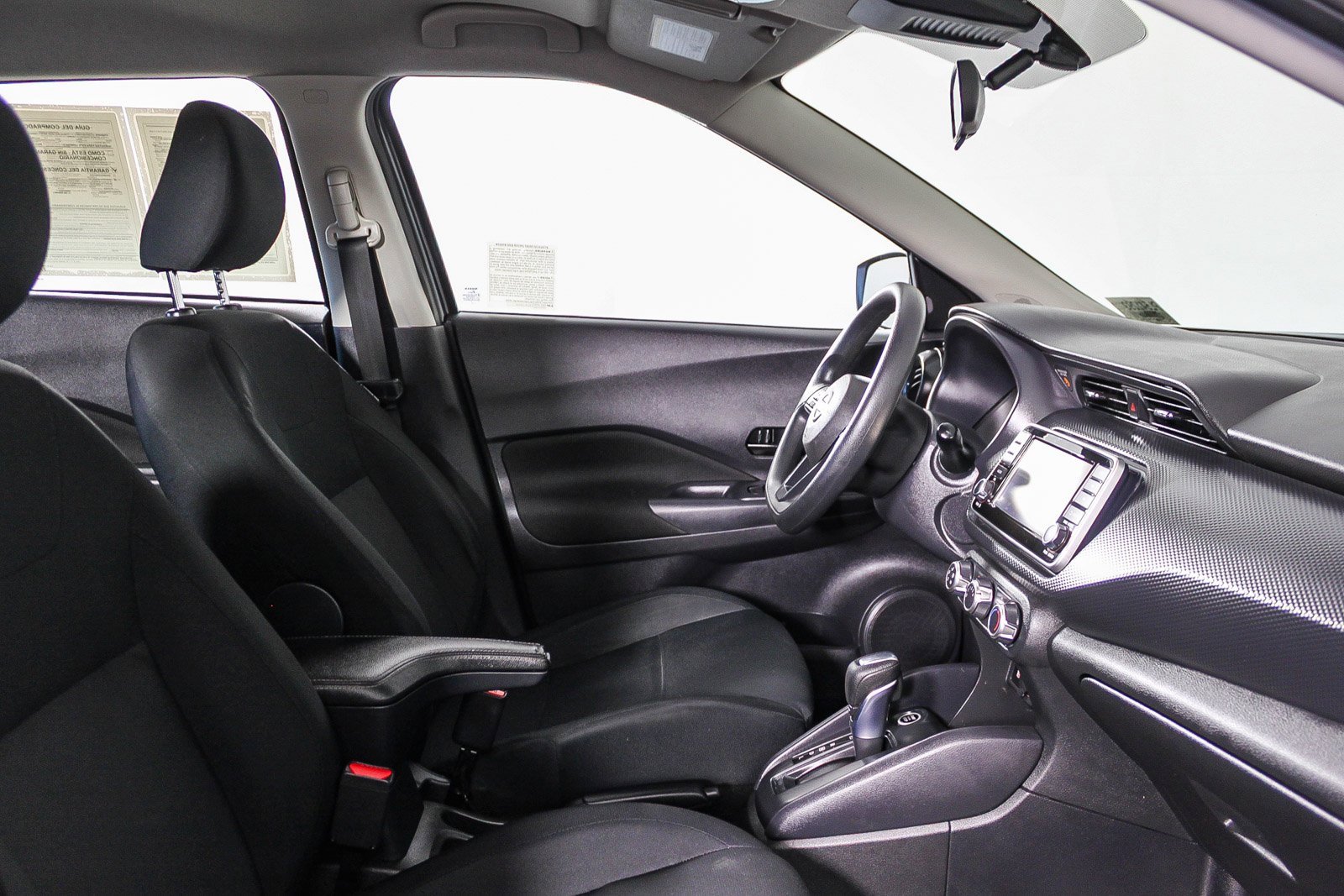 Used 2023 Nissan Kicks S image 17