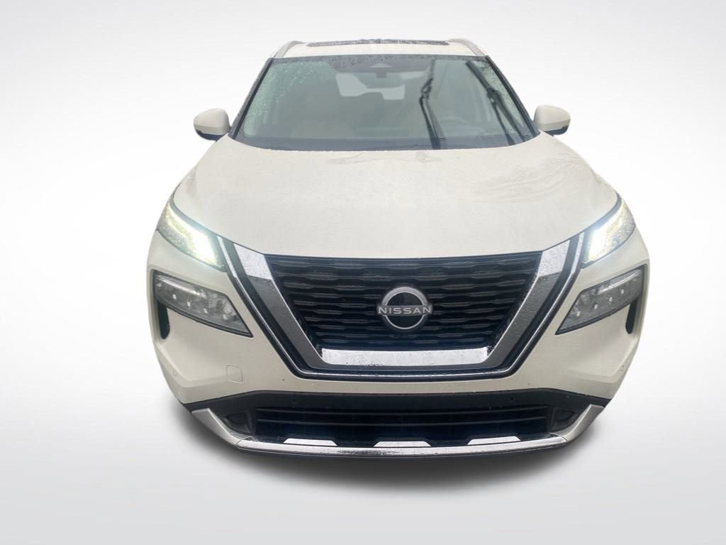 Used 2023 Nissan Rogue Platinum w/ Platinum Premium Package image 2