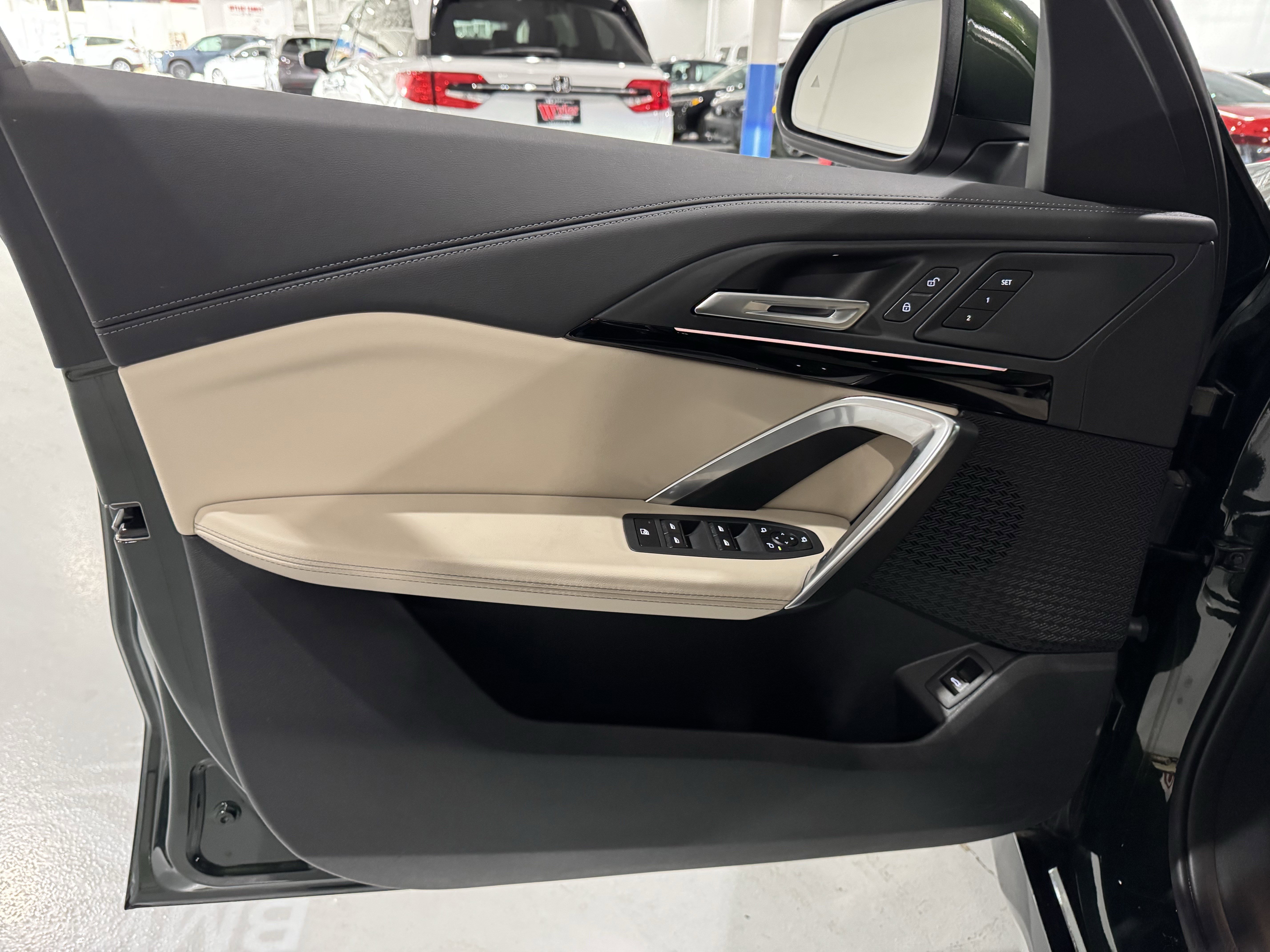 Used 2025 BMW X1 xDrive28i w/ Convenience Package image 22