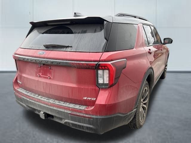 Used 2025 Ford Explorer ST-Line image 4