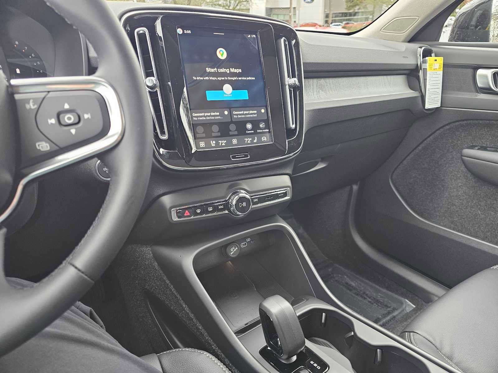 New 2026 Volvo XC40 B5 Core w/ Climate Package image 31