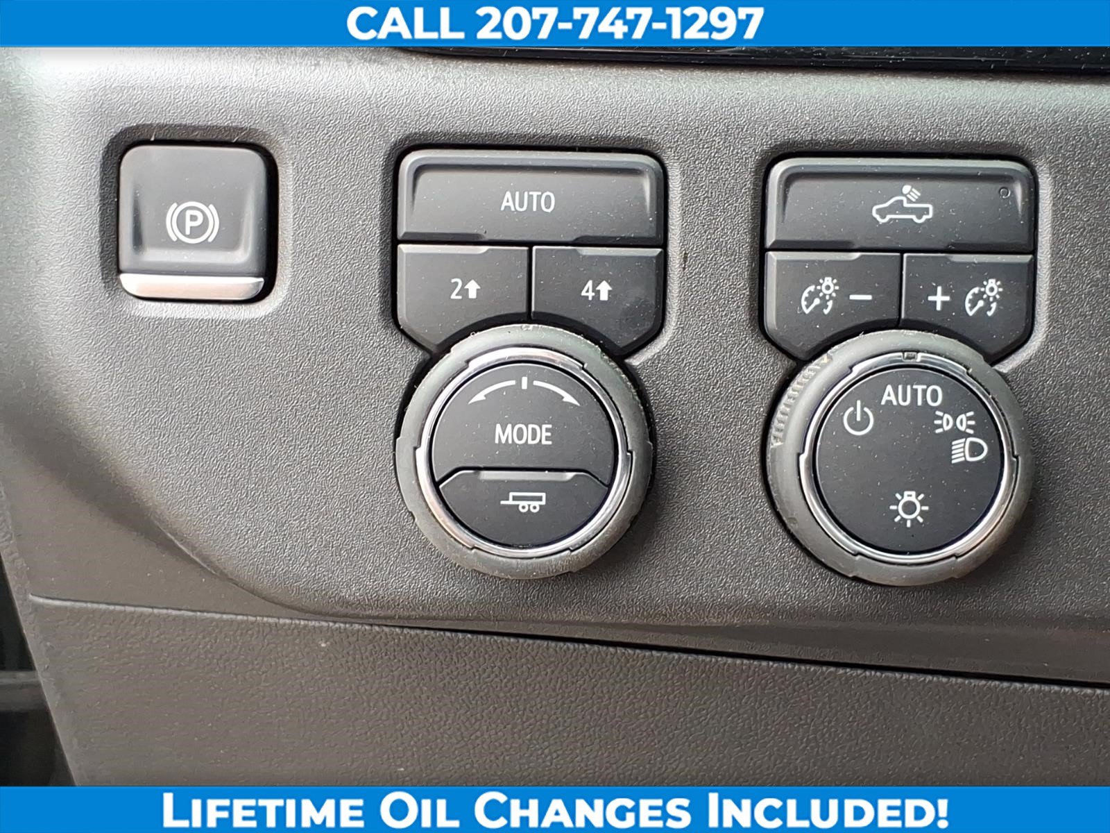 Used 2025 Chevrolet Silverado 1500 LT AWD/4WD image 16