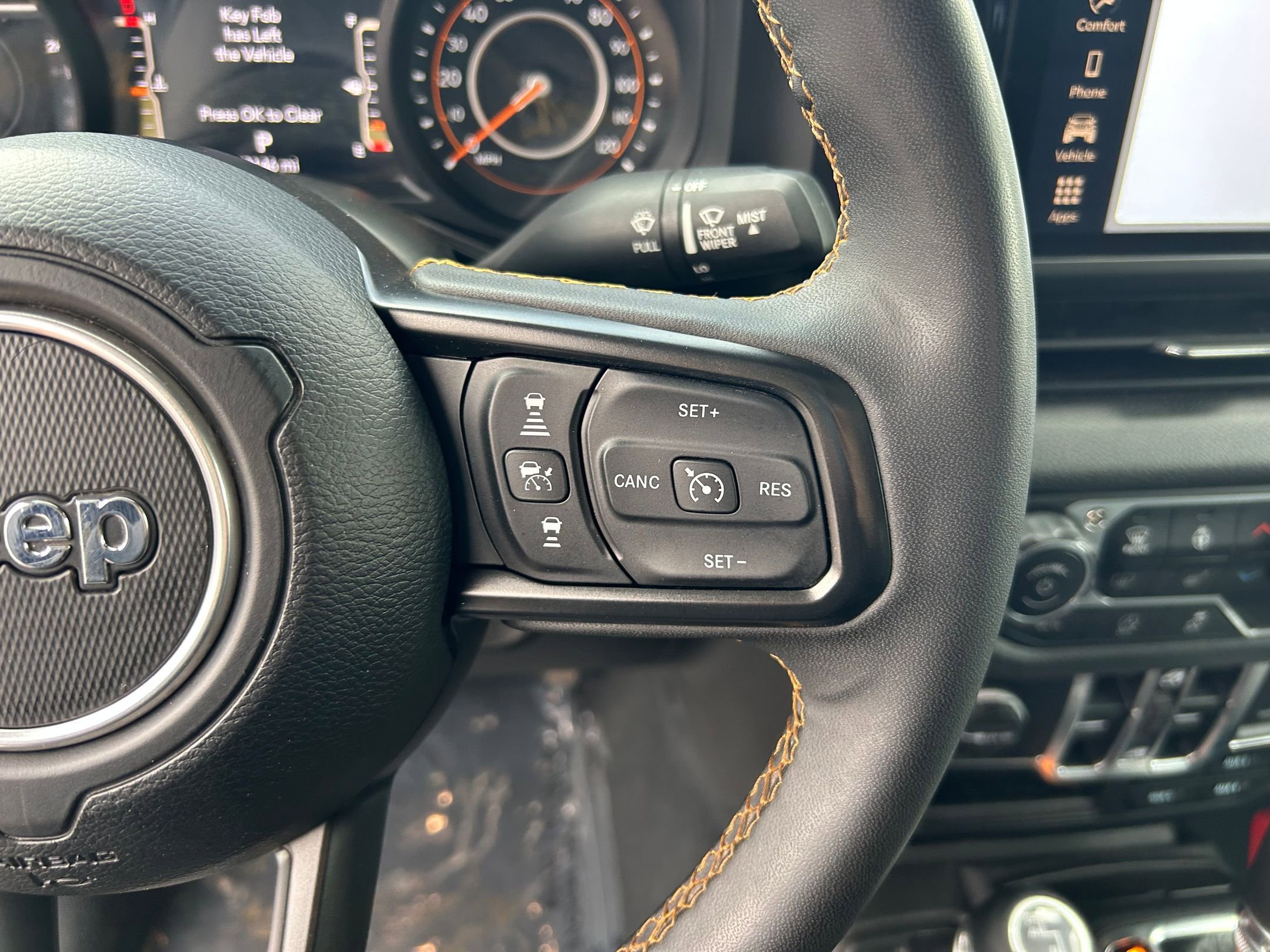 Used 2024 Jeep Gladiator Sport AWD/4WD image 14