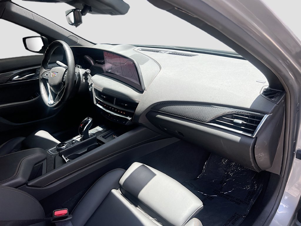 Used 2025 Cadillac CT5 V w/ Technology Package RWD image 30
