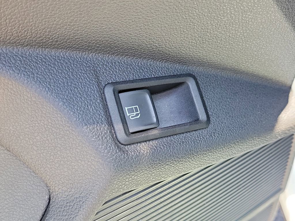 Used 2022 Volkswagen Taos S FWD image 18