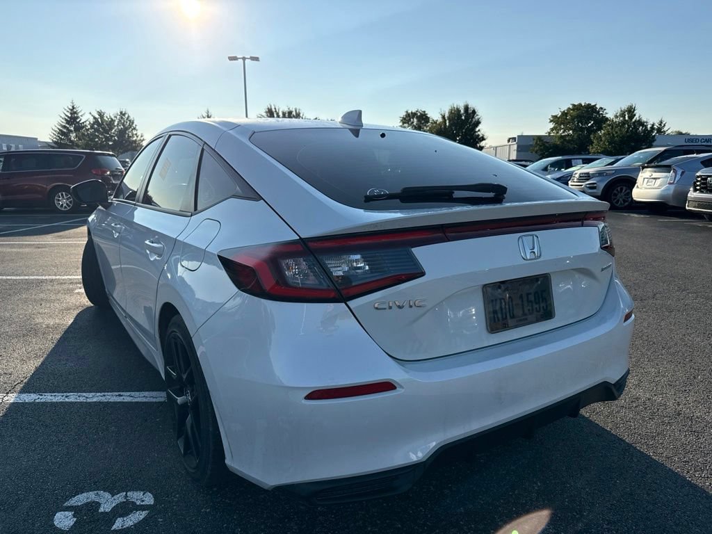 Used 2023 Honda Civic Sport image 8