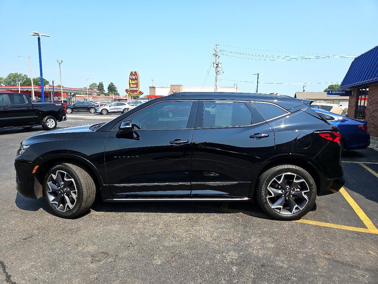 Used 2022 Chevrolet Blazer RS w/ Enhanced Convenience Package image 2