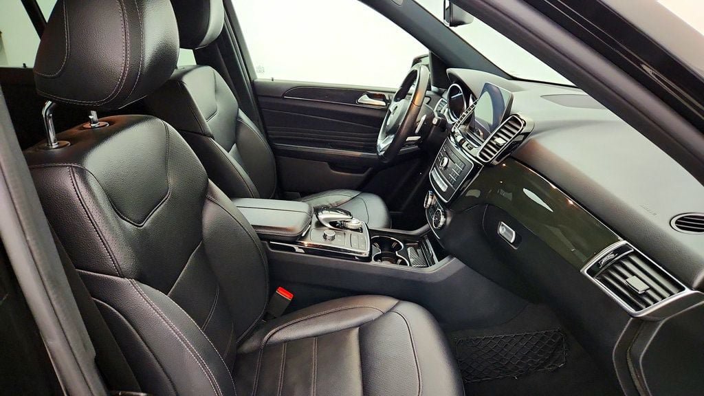 Used 2018 Mercedes-Benz GLE 43 AMG 4MATIC image 22
