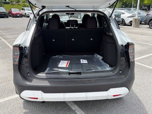 New 2026 Nissan Kicks SV w/ SV Premium Package AWD/4WD image 5