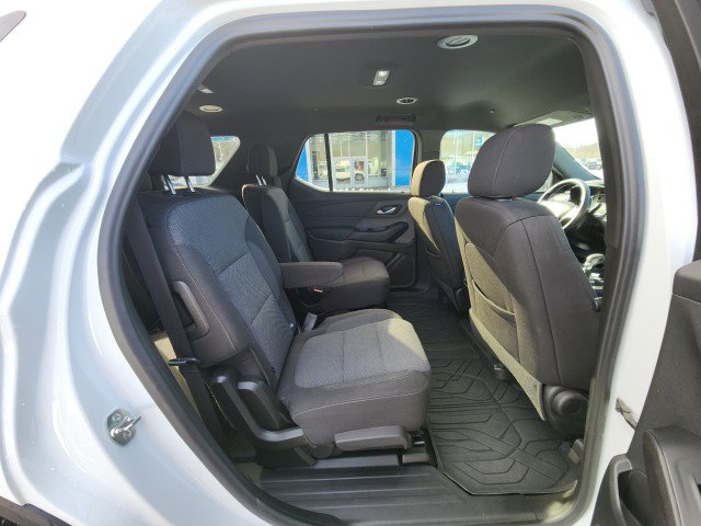 Used 2023 Chevrolet Traverse LT w/ LPO, Floor Liner Package image 16