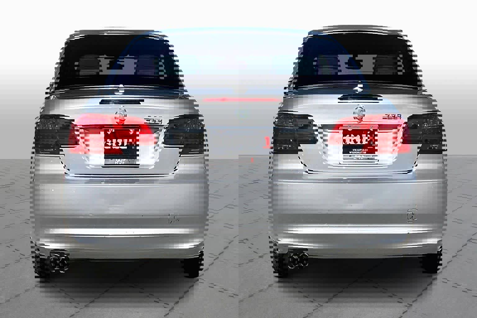 Used 2012 BMW 328i Convertible image 4