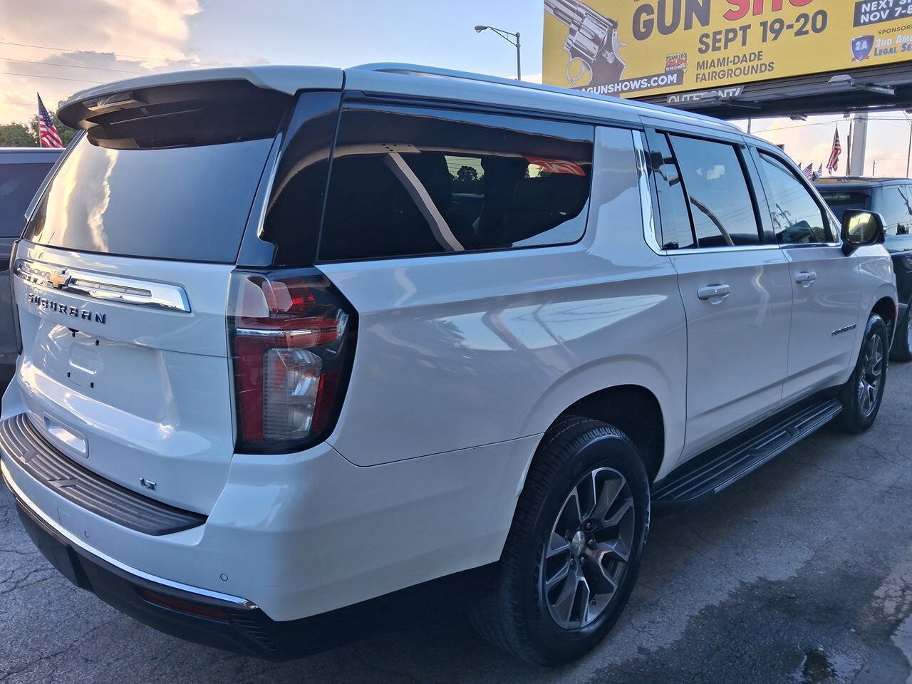 Used 2021 Chevrolet Suburban LT w/ LT Signature Package RWD image 27