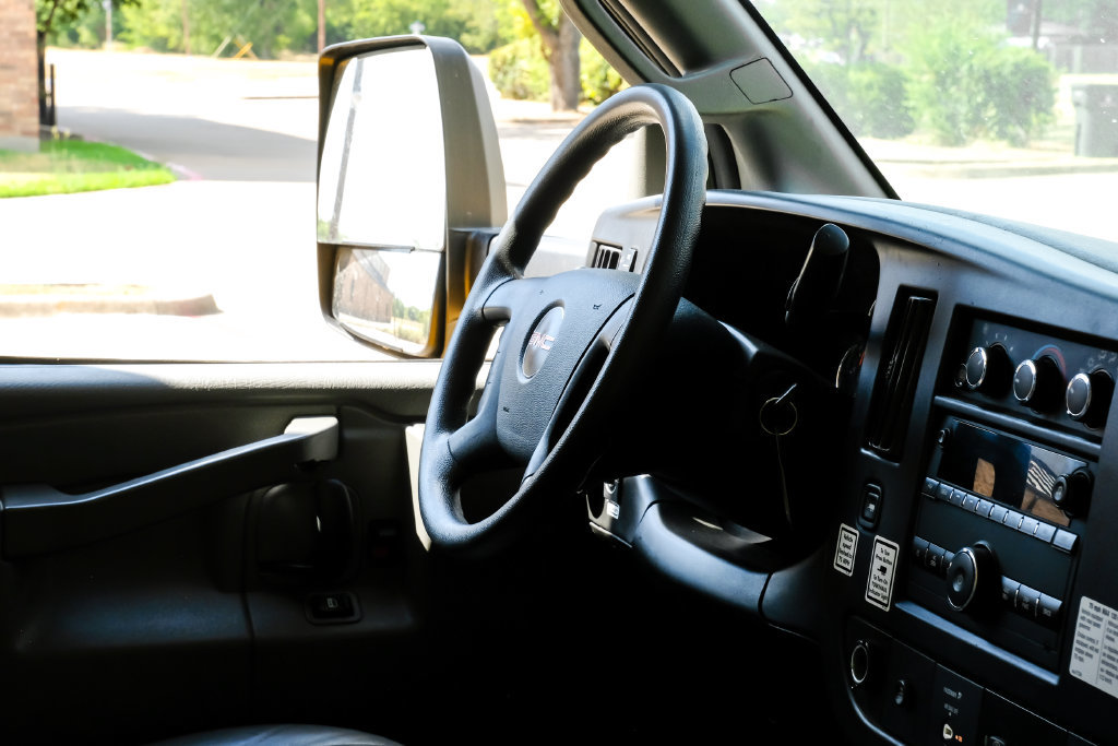 Used 2022 GMC Savana 3500 Extended w/ Power Convenience Package RWD image 12