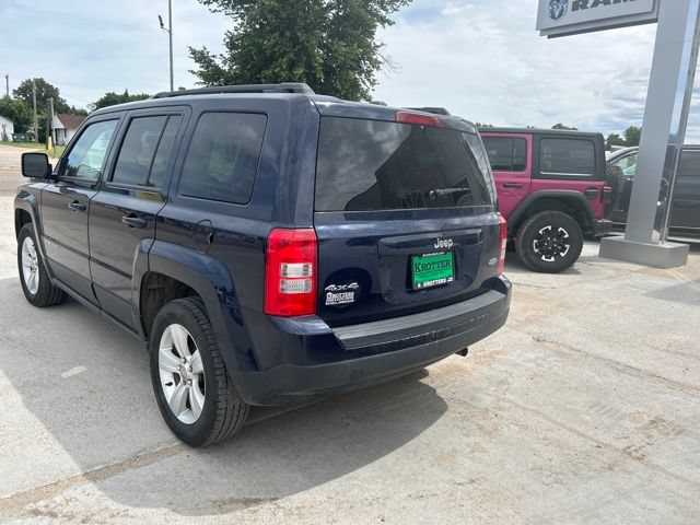Used 2017 Jeep Patriot Latitude AWD/4WD image 5