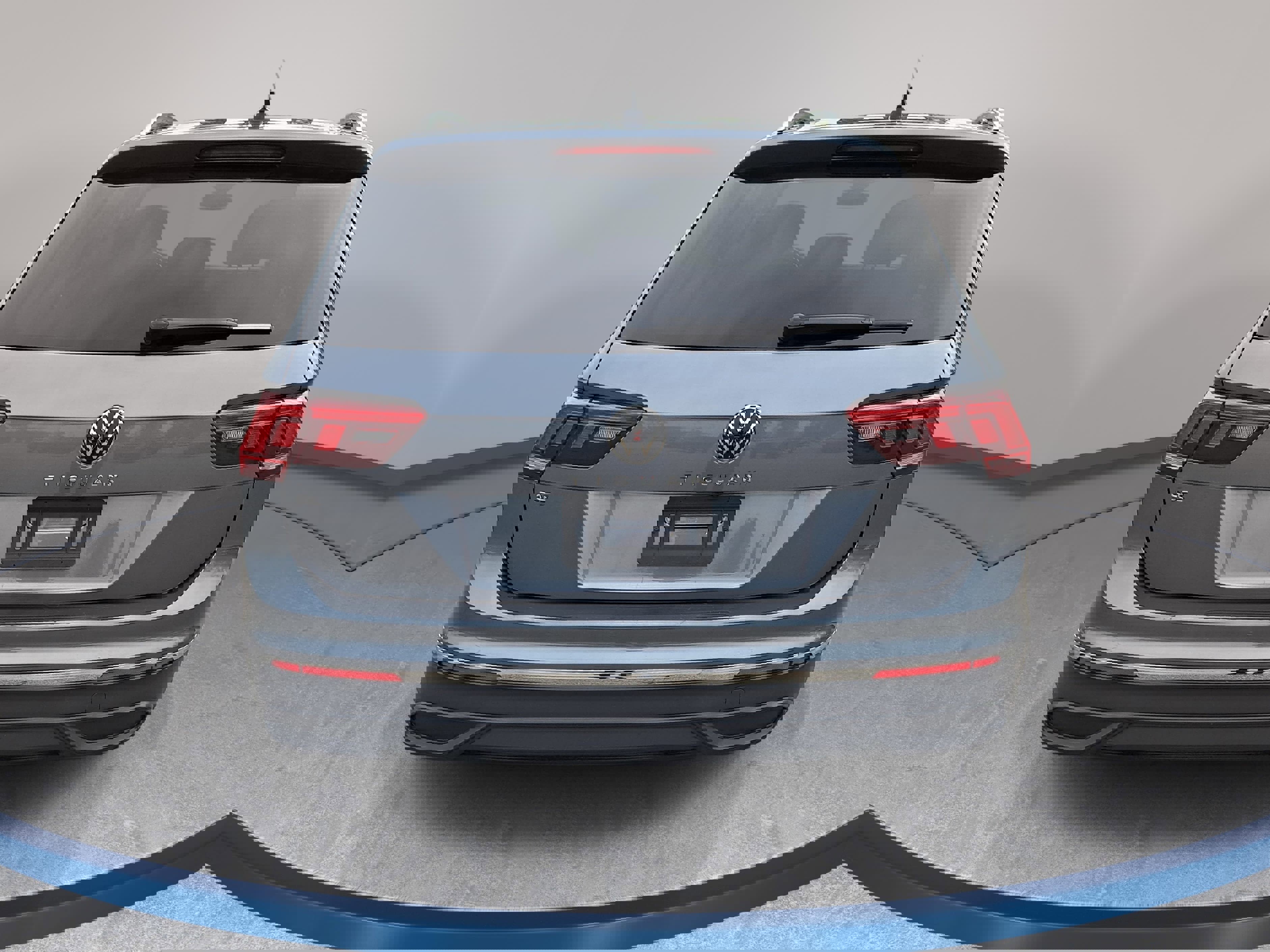 Used 2024 Volkswagen Tiguan SE image 6