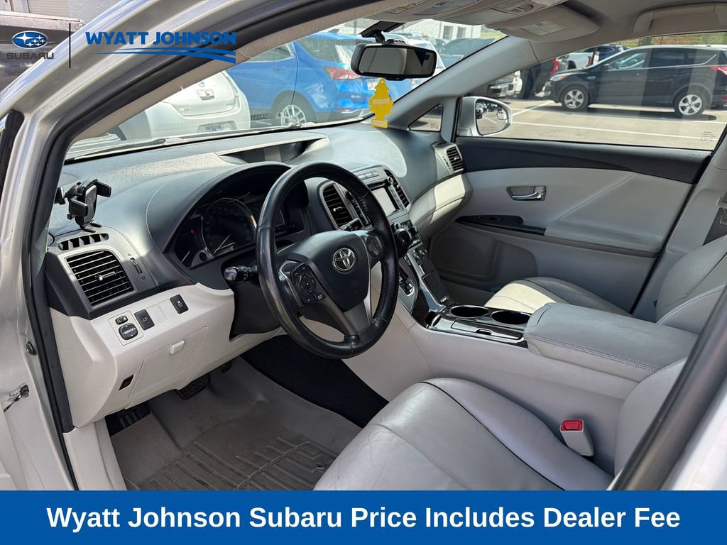 Used 2013 Toyota Venza XLE w/ Tow Prep Pkg AWD/4WD image 11