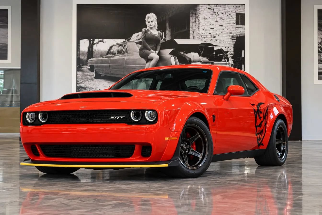Used 2018 Dodge Challenger SRT Demon RWD image 1