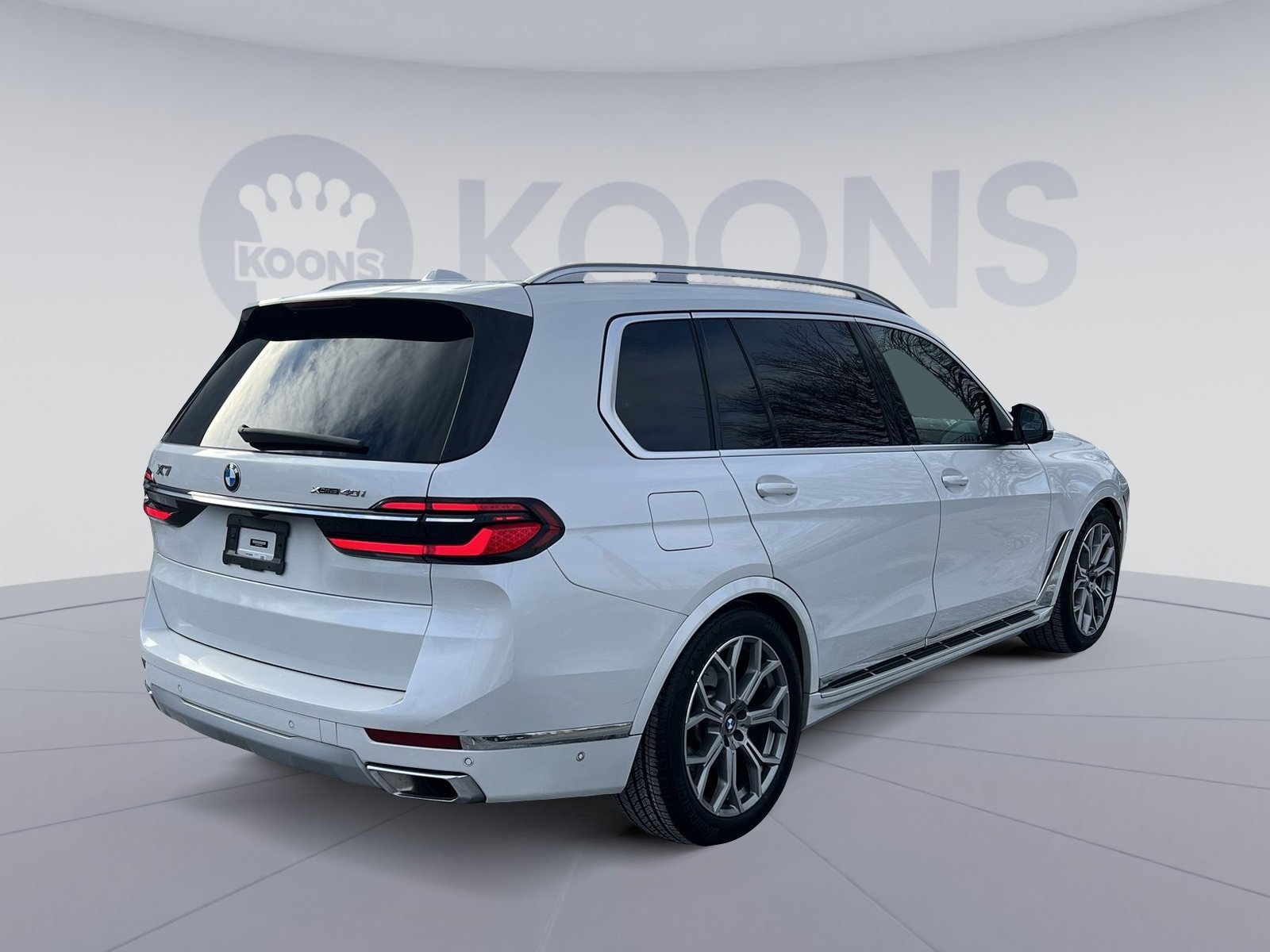 Used 2024 BMW X7 xDrive40i w/ Premium Package image 7