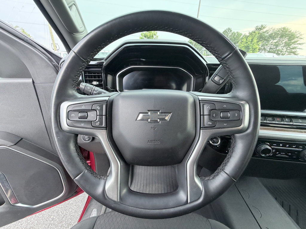 Used 2024 Chevrolet Silverado 1500 RST AWD/4WD image 13