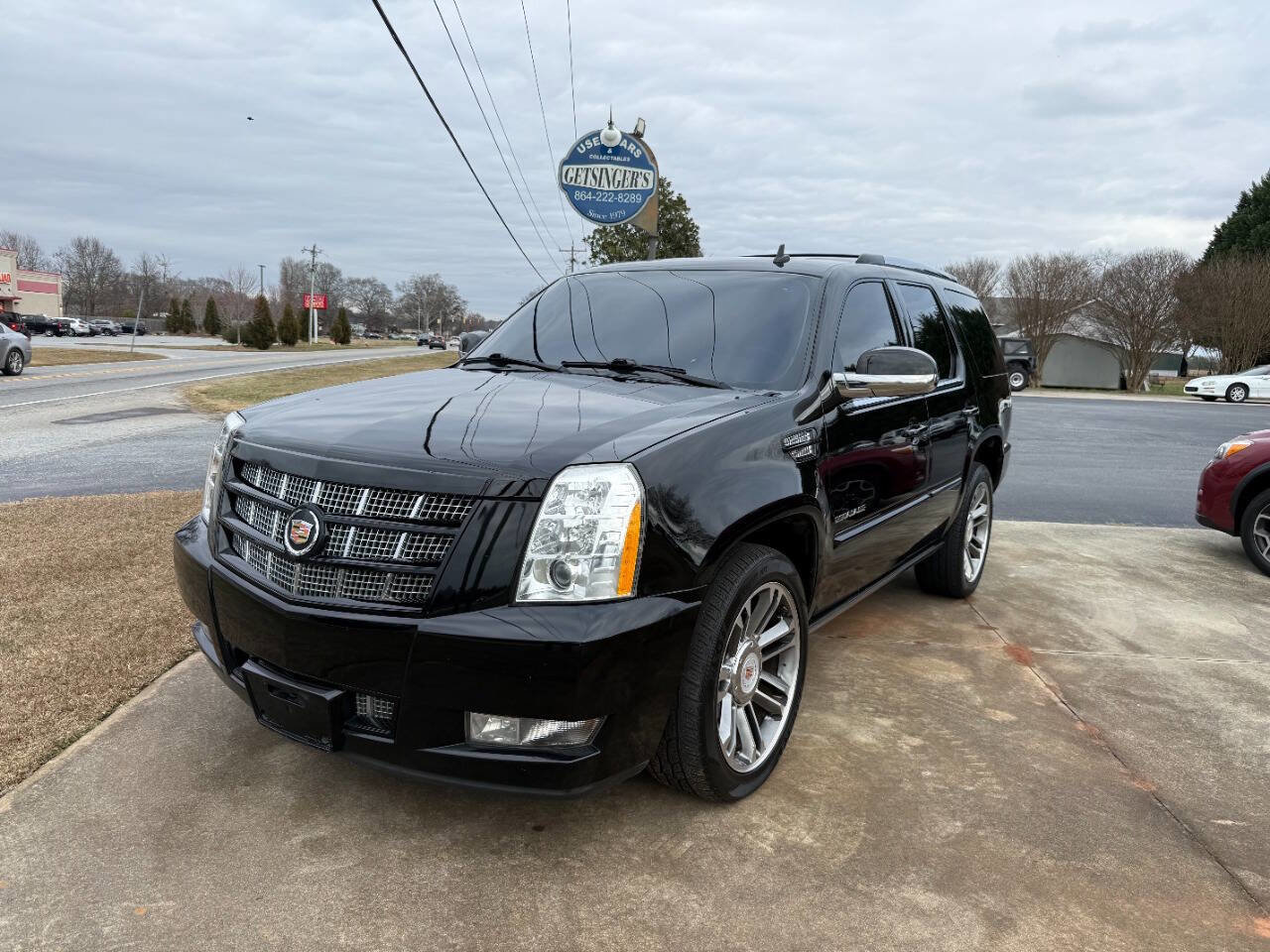 Used 2013 Cadillac Escalade Premium AWD/4WD image 1