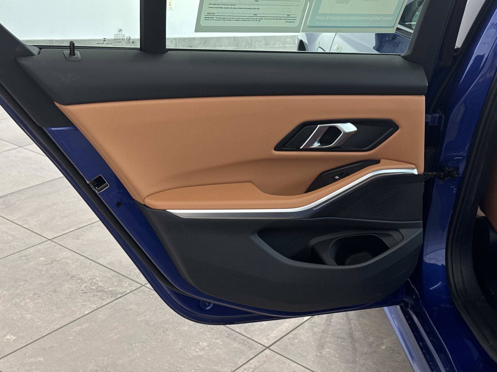 Used 2024 BMW 330e RWD image 4