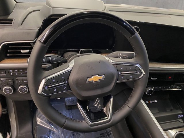 New 2026 Chevrolet Suburban High Country image 16