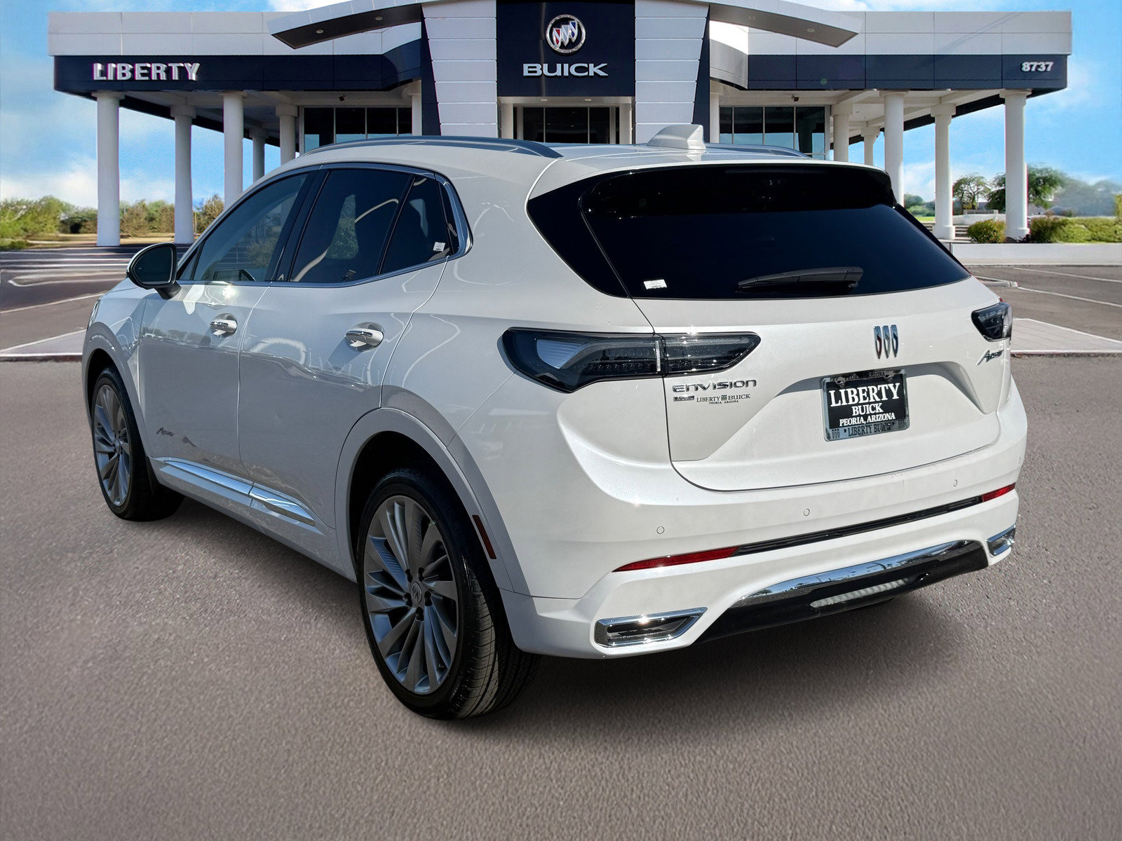 Used 2024 Buick Envision Avenir image 6