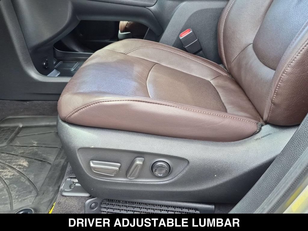Used 2024 Toyota Sienna Platinum FWD image 15