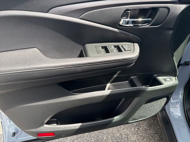 Certified 2023 Honda Ridgeline Sport image 9