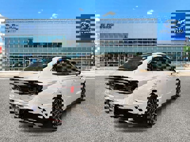 Used 2024 Hyundai Sonata Limited FWD image 4