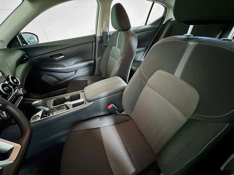 Used 2025 Nissan Sentra SV w/ Trunk Package image 11